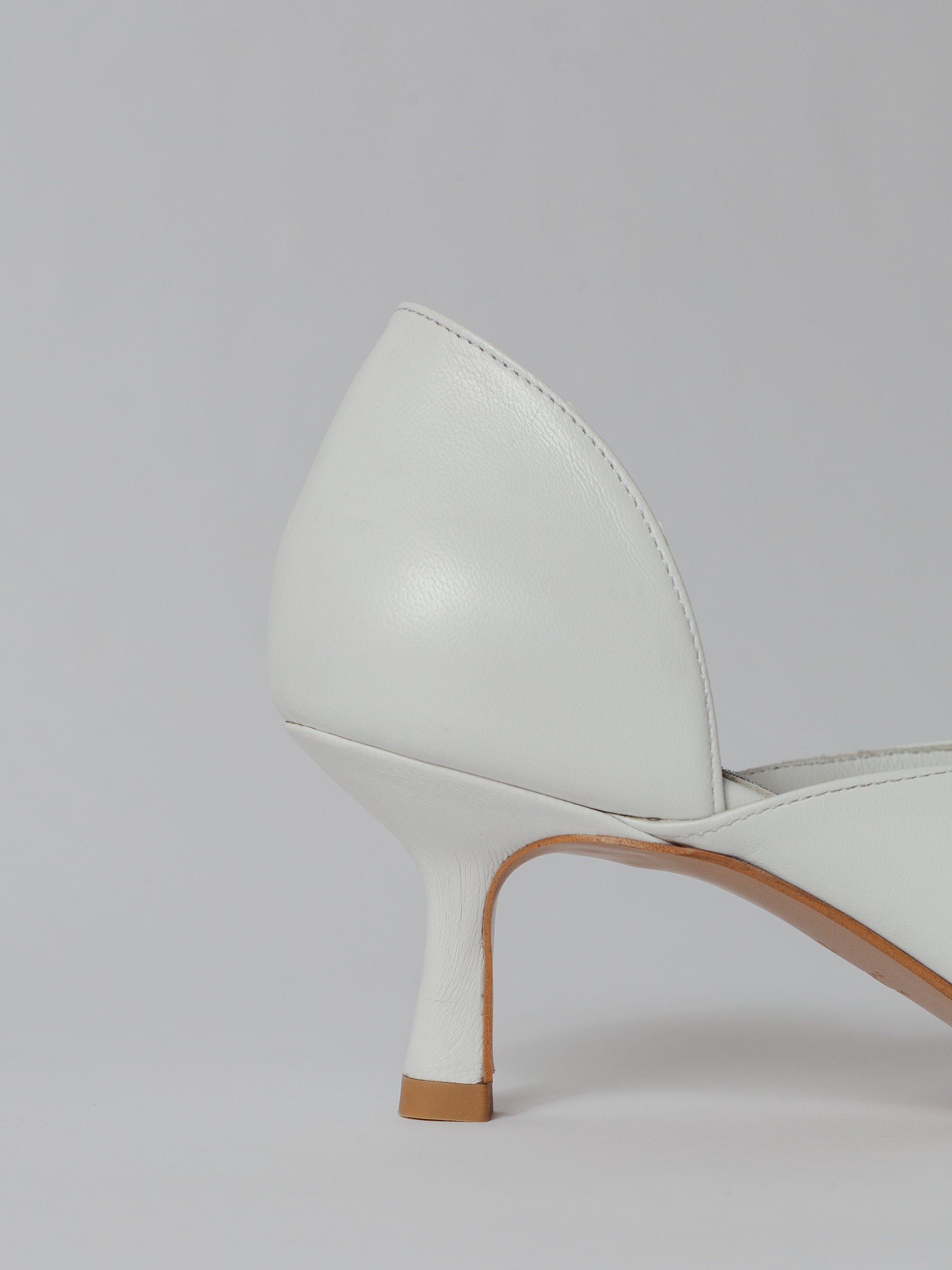 Blankens The Radford white White high-heeled shoes on a light gray background Weddings shoes White high-heeled shoes on a light gray background