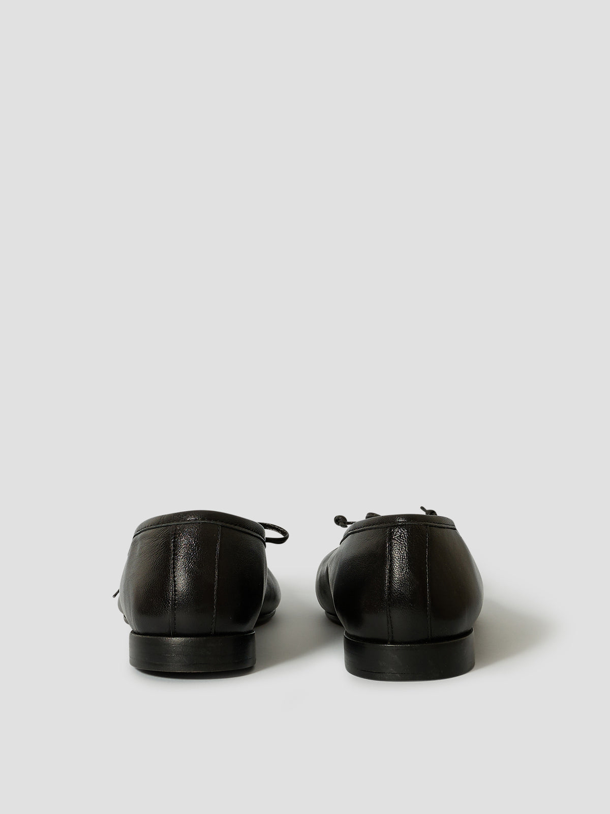 The Lizzy Flat Black Leather