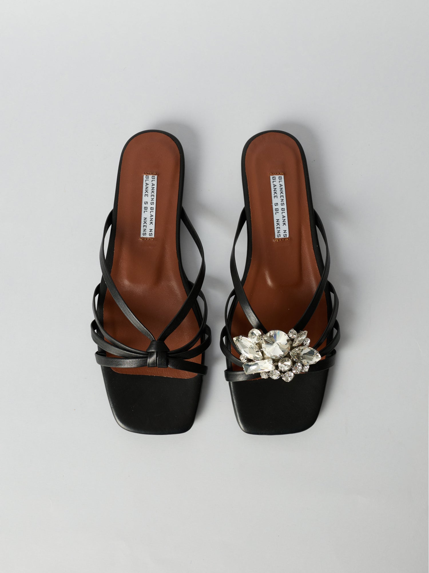Blankens - The Embellishment Clip-On