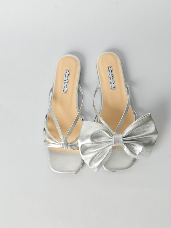 Blankens Silver Bow Clip-ons