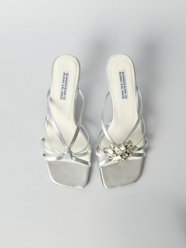 Blankens - The Embellishment Clip-On
