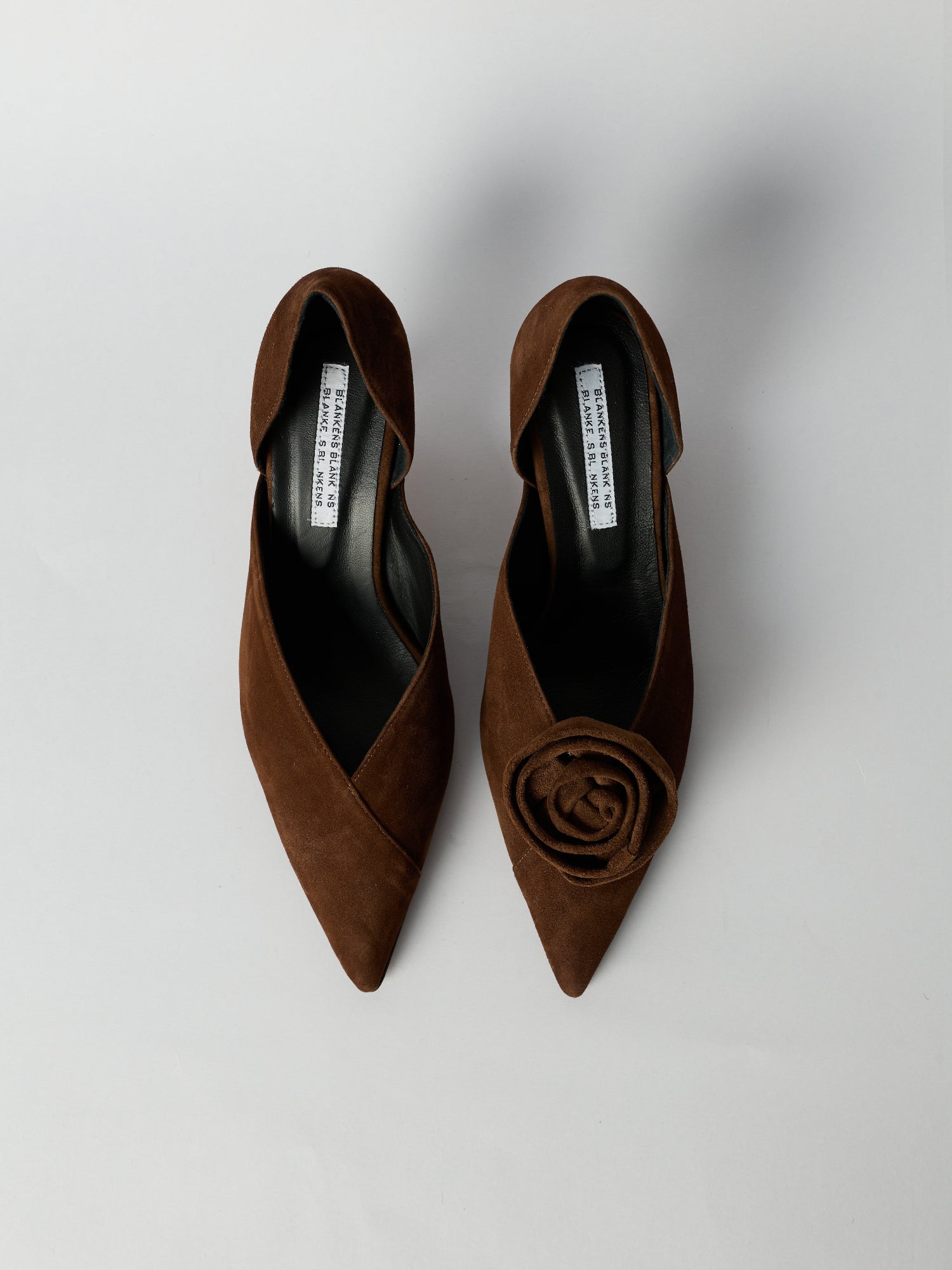 Blankens Chocolate Brown Clip-On Rose
