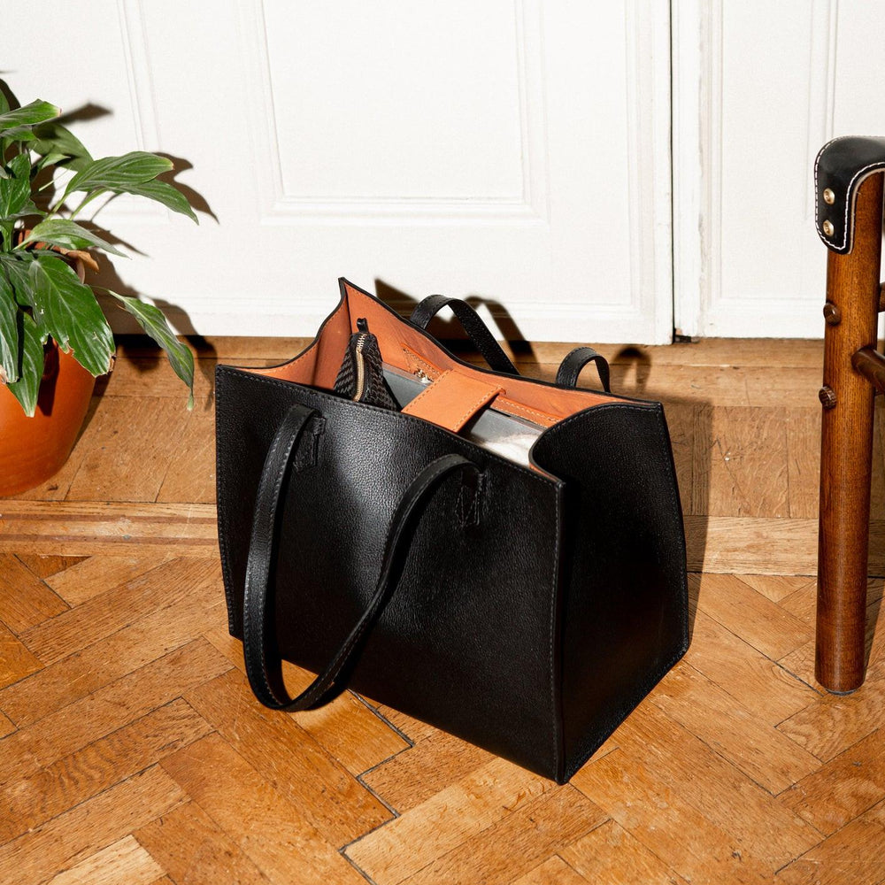 Blankens The Martha Terracotta Lining leather bag in black with terracotta lining