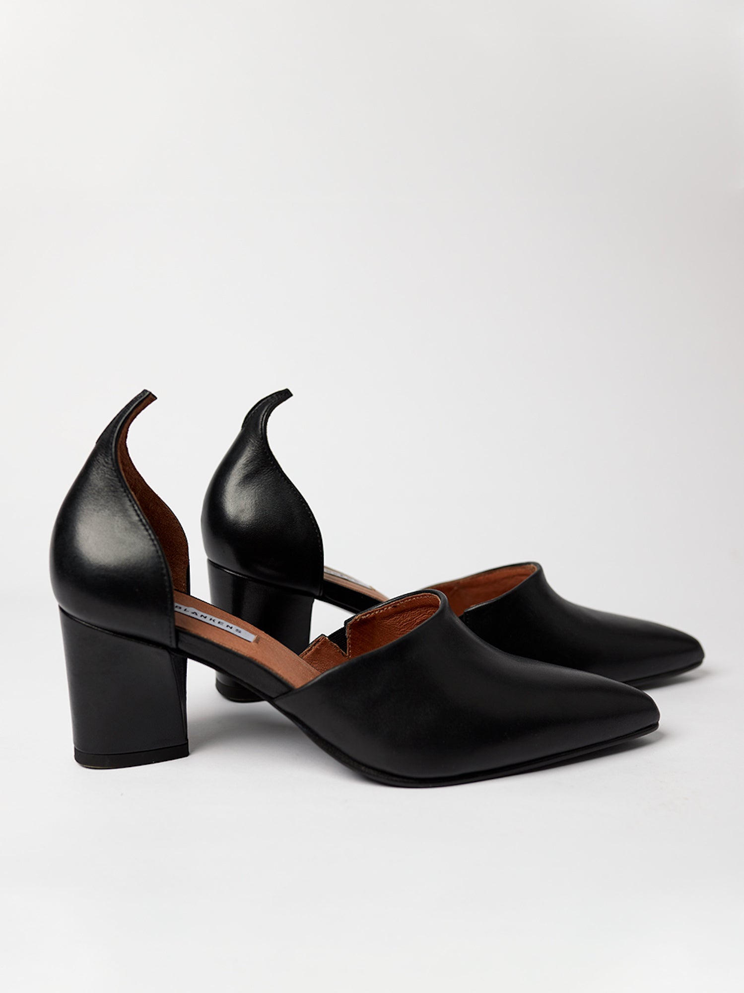 blankens.profy heel The Riverside in black leather. Made in Portugal. Yourblankens.